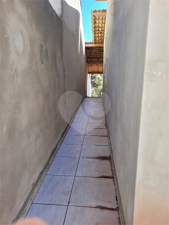 Casa à venda com 3 quartos, sendo 1 suíte, no condomínio Vale dos Gansos, Mairiporã - SP