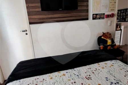 Casa à venda com 3 quartos, sendo 1 suíte,  no condomínio Moradas do Horto, São Paulo - SP