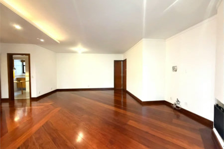 Apartamento à venda com 3 suítes em Vila Suzana, São Paulo, SP