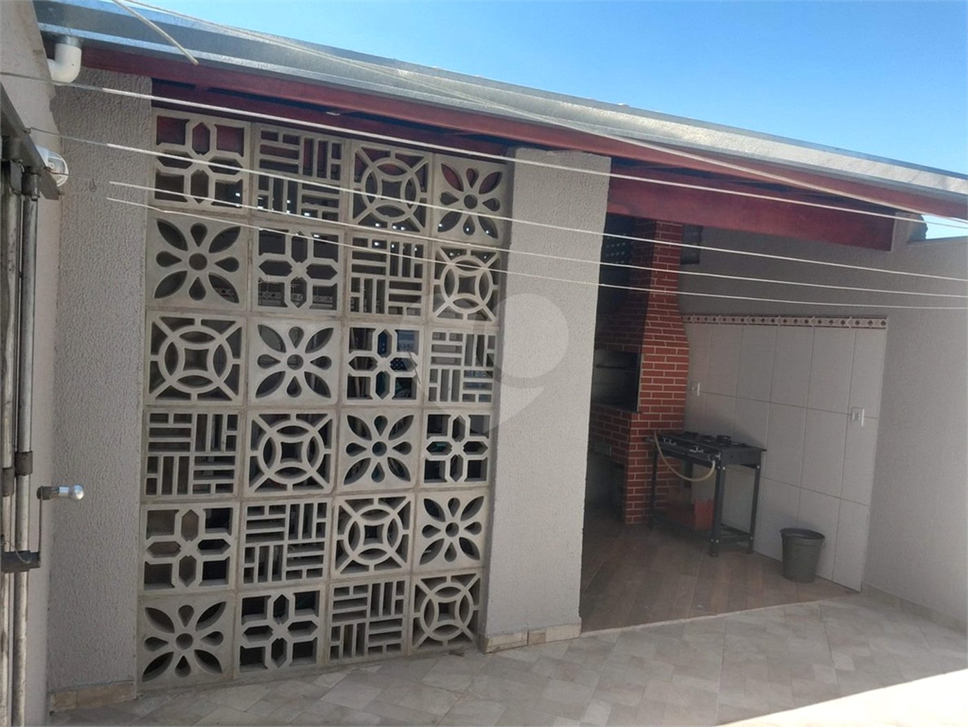 Sobrado à venda com 3 quartos em Jardim Helena, Ferraz de Vasconcelos, SP