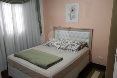 Casa à venda com 3 quartos, sendo 1 suíte, em Vila Suissa, Mogi das Cruzes, SP