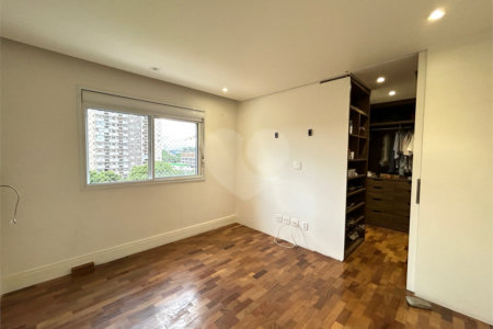 Apartamento à venda com 3 quartos, sendo 1 suíte, em Vila Leopoldina, São Paulo, SP