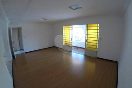 Sobrado à venda com 3 quartos, sendo 1 suíte,  em Planalto Paulista, São Paulo, SP