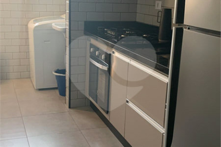 Apartamento à venda com 3 quartos em Vila dos Remédios, São Paulo, SP