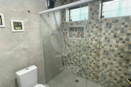 Sobrado à venda com 4 quartos, sendo 2 suítes, em Lapa, São Paulo, SP