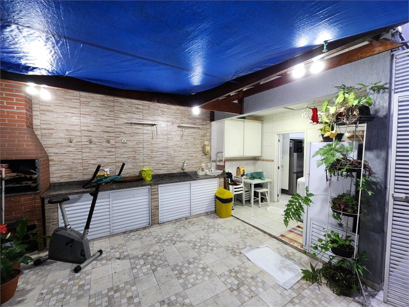 Sobrado à venda com 3 quartos, sendo 1 suíte,  em Jardim Ana Maria, São Paulo, SP