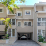 Casa à venda com 5 quartos, sendo 3 suítes, no condomínio Boulevard Saint Michael, São Paulo - SP
