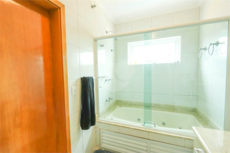 Casa à venda com 4 quartos, sendo 1 suíte, em Jardim Franca, São Paulo, SP
