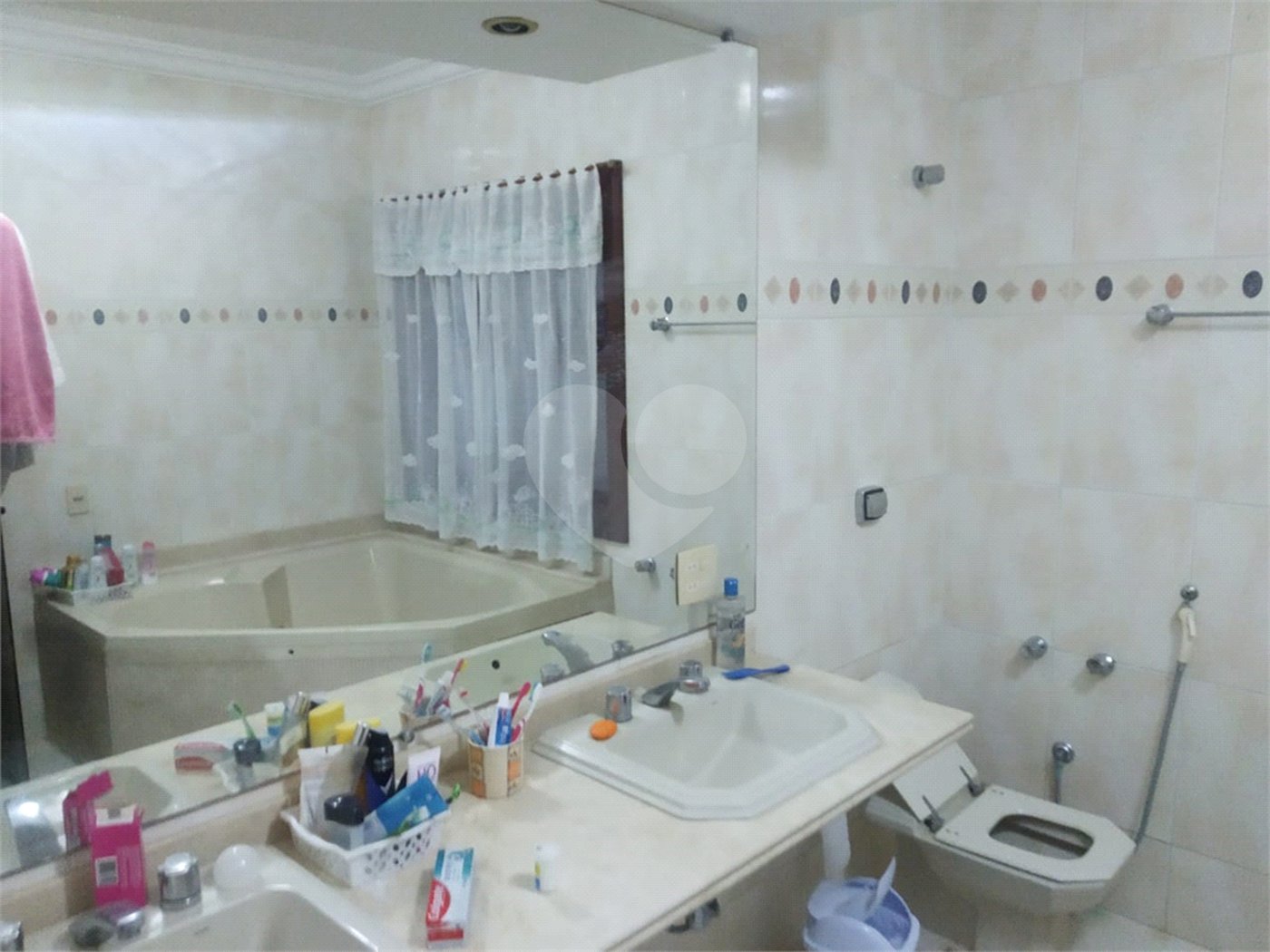 Casa à venda com 4 quartos, sendo 2 suítes,  no condomínio Acmti - Colinas do Mosteiro, Terras de Itaici e Recanto dos Pássaros, Indaiatuba - SP