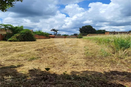 Terreno à venda no Centro, Ibirarema, SP