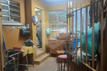 Casa à venda com 2 quartos em Vila Nivi, São Paulo, SP