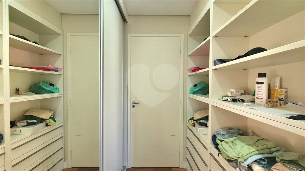 Apartamento à venda ou para alugar com 3 quartos, sendo 2 suítes, em Pinheiros, São Paulo, SP