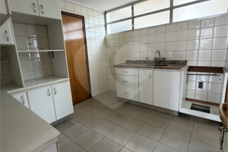 Apartamento à venda com 3 quartos, sendo 1 suíte, em Pinheiros, São Paulo, SP