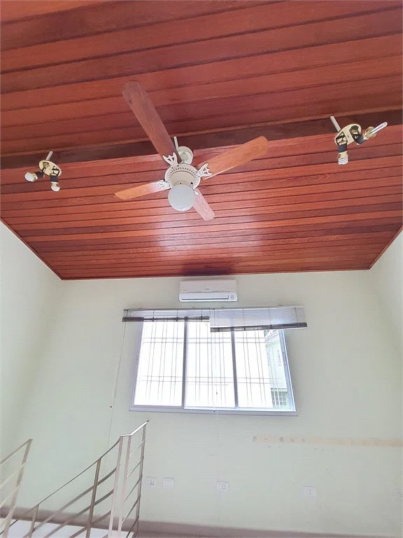Sobrado à venda com 3 quartos, sendo 1 suíte, em Jardim Bonfiglioli, São Paulo, SP