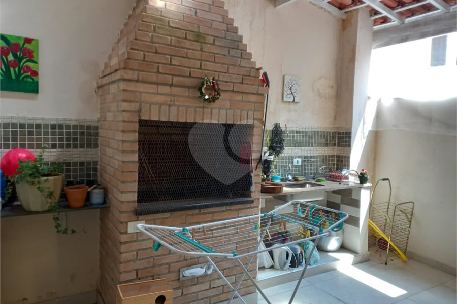 Sobrado à venda com 3 quartos, sendo 1 suíte, em Tremembé, São Paulo, SP
