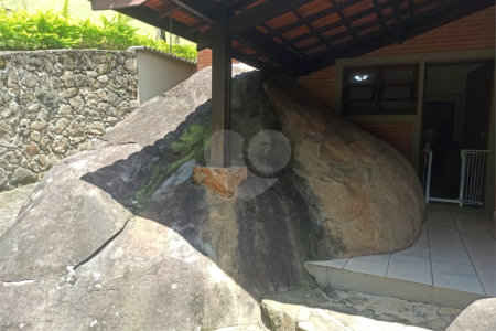 Sítio à venda com 13 quartos, sendo 4 suítes,  em Portão, Atibaia, SP
