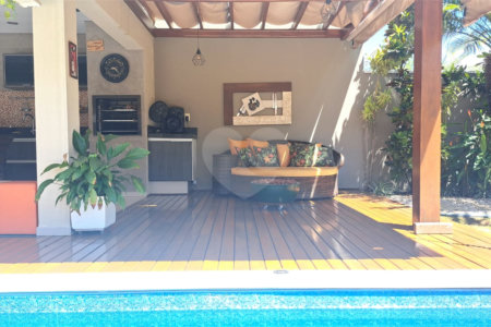 Casa à venda com 4 quartos, sendo 3 suítes,  no condomínio Res. Luzern, Campinas - SP