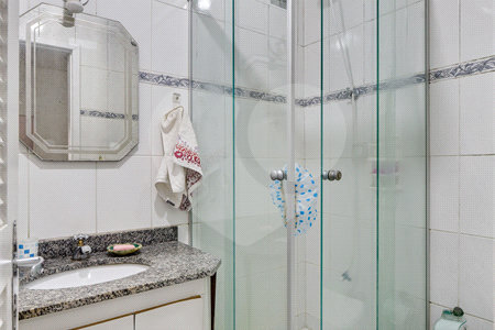 Sobrado à venda com 3 quartos, sendo 1 suíte, em Alto da Boa Vista, São Paulo, SP