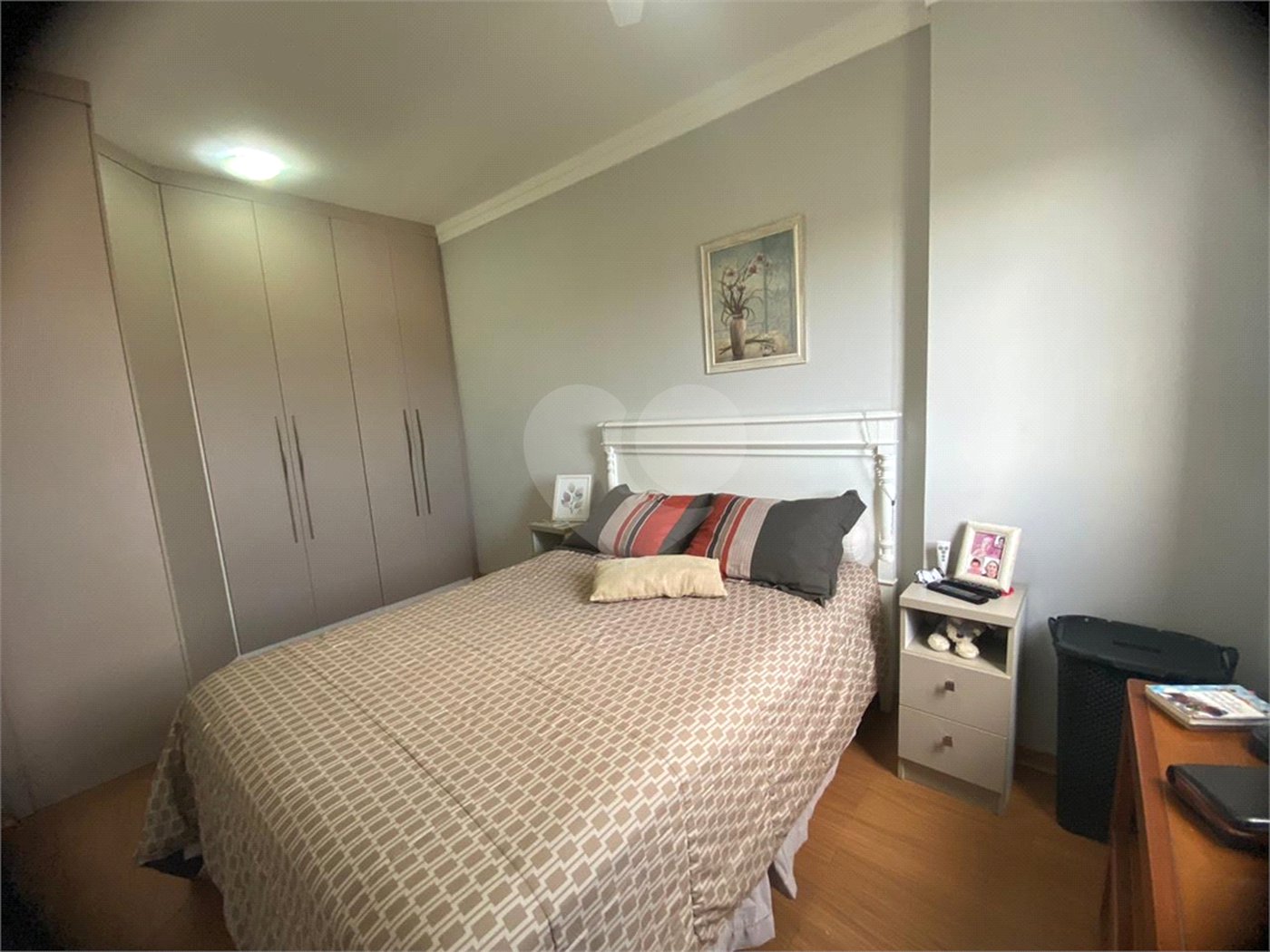 Apartamento à venda com 2 quartos, sendo 1 suíte,  em Jardim Califórnia, Jacareí, SP