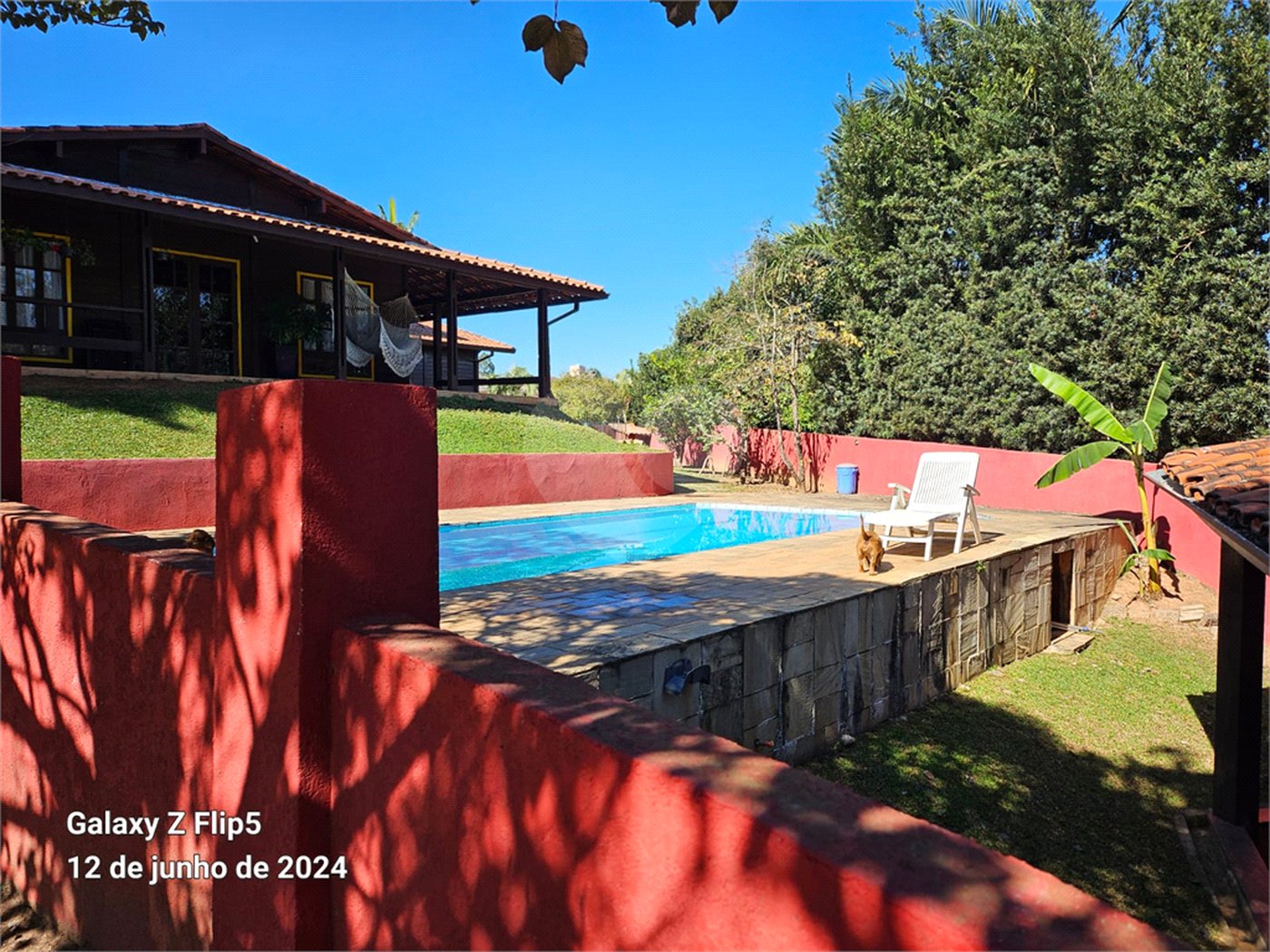 Casa à venda com 4 quartos, sendo 3 suítes, no condomínio Residncial Euroville, Carapicuíba - SP