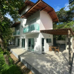 Sobrado com 3 dormitórios à venda, 269 m² por R$ 1.280.000,00 - Sertão do Camburi - São Sebastião/SP