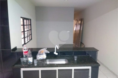 Casa à venda com 3 quartos em Jardim Santa Lúcia, Sorocaba, SP