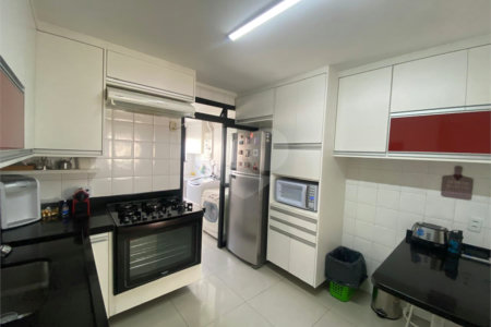 Apartamento à venda com 4 quartos, sendo 2 suítes, em Vila Hamburguesa, São Paulo, SP