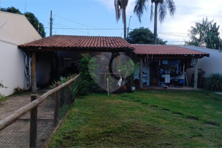 Casa á venda no Jardim Santa Felícia