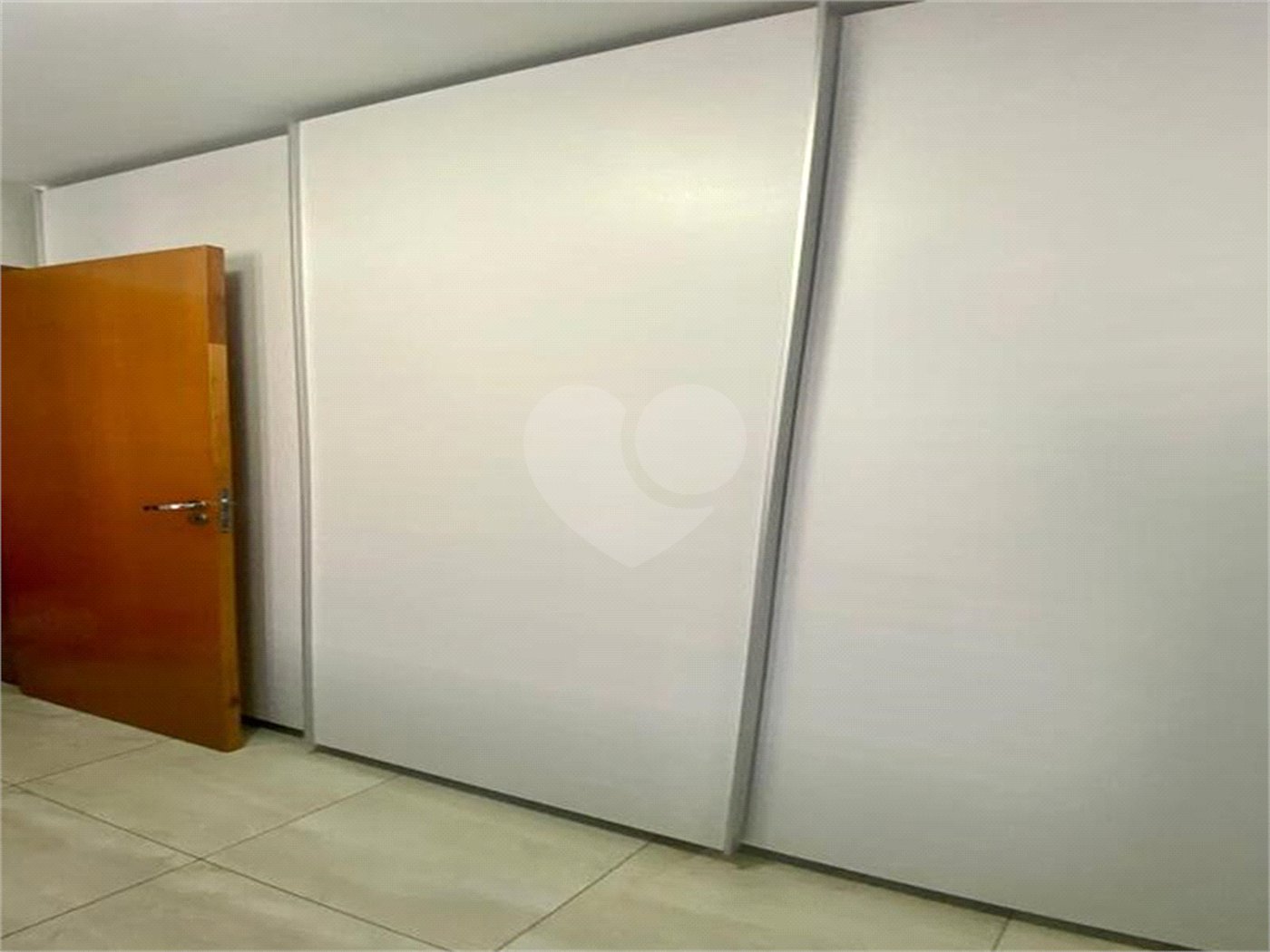 Apartamento à venda com 2 quartos em Horto, São Paulo, SP
