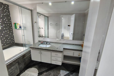 Apartamento à venda com 4 quartos, sendo 3 suítes,  em Jardim Londrina, São Paulo, SP
