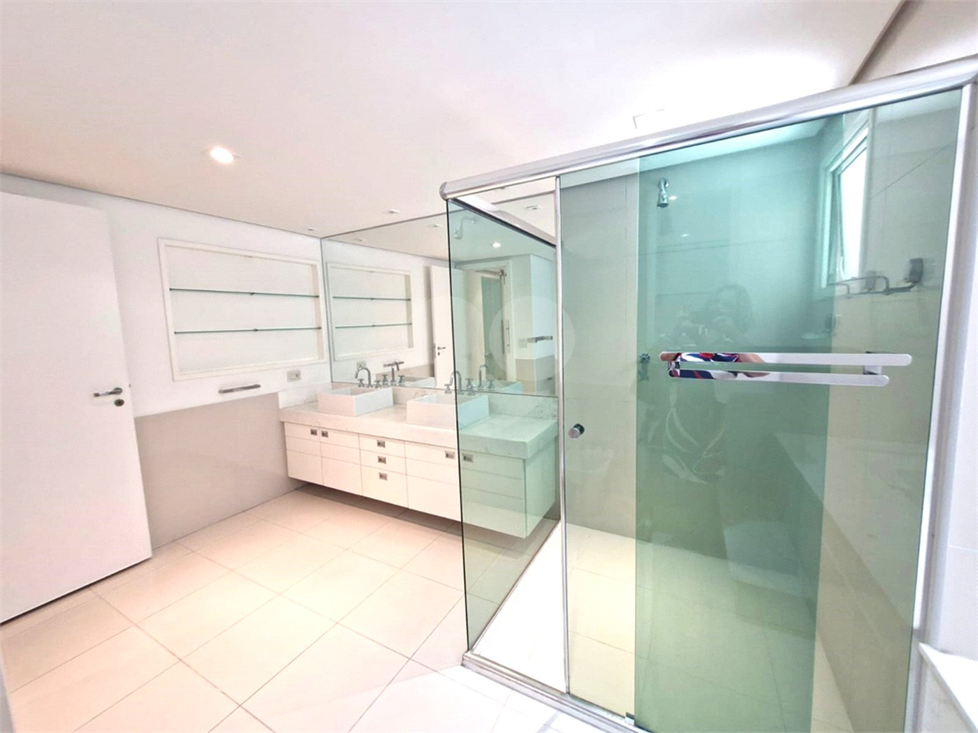 Apartamento à venda ou para alugar com 4 suítes em Alto da Boa Vista, São Paulo, SP