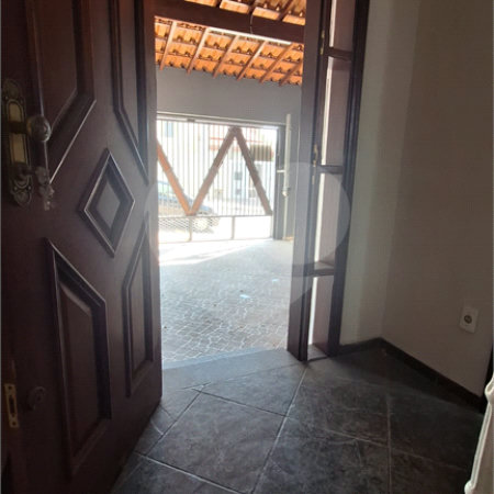 Sobrado à venda com 2 suítes em Jardim Itamaracá, Indaiatuba, SP