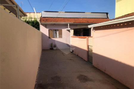 Casa à venda com 4 quartos em Vila Cidade Industrial (vila Xavier), Araraquara, SP