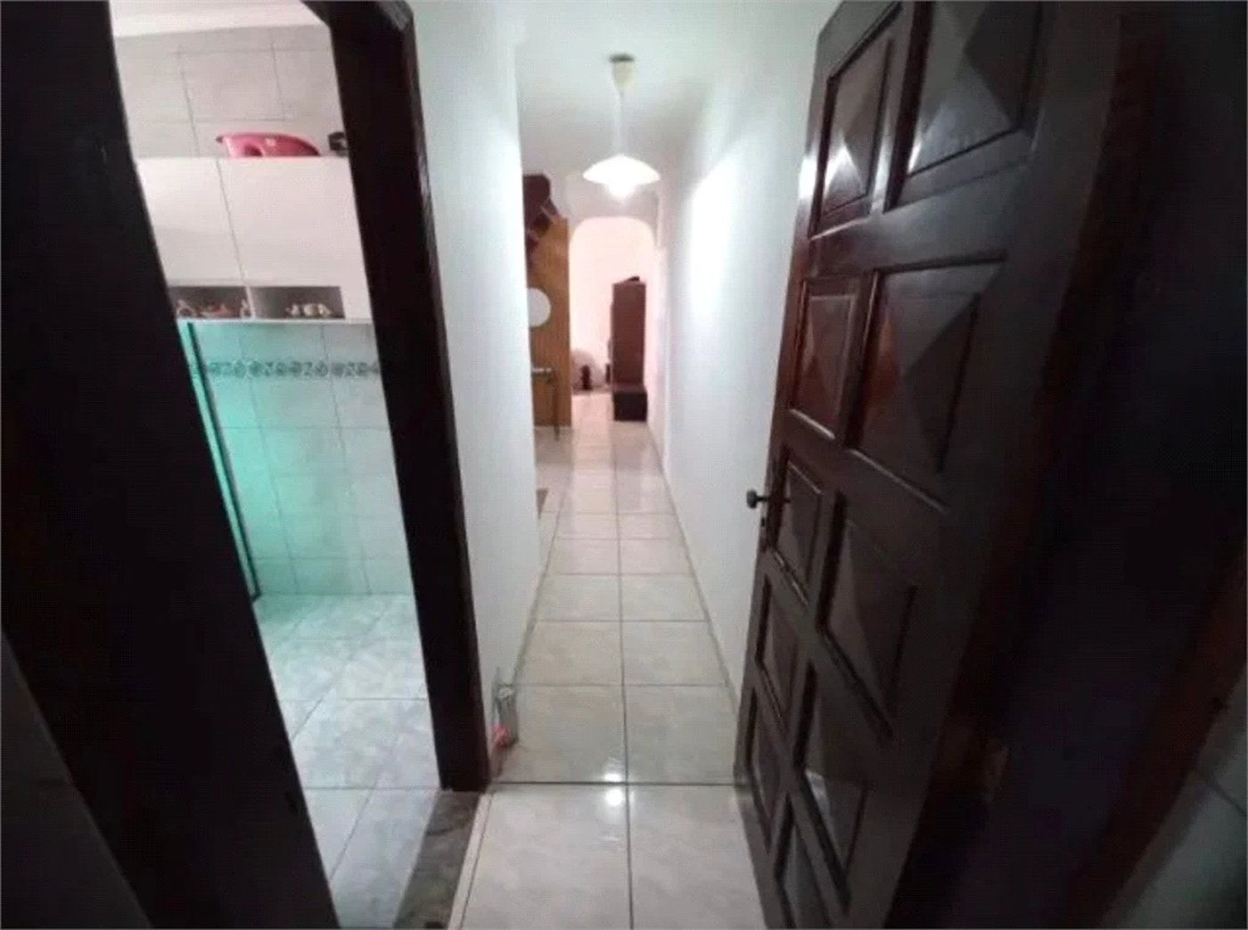 Sobrado à venda com 4 quartos, sendo 1 suíte, em Santo Antônio, Osasco, SP