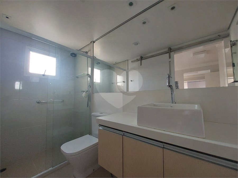 Apartamento à venda com 3 quartos, sendo 2 suítes,  em Cidade São Francisco, São Paulo, SP