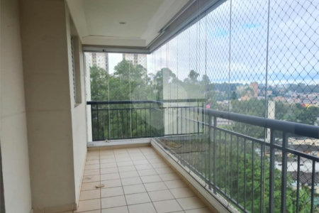 Apartamento à venda com 3 quartos, sendo 1 suíte, em Jardim Ester, São Paulo, SP