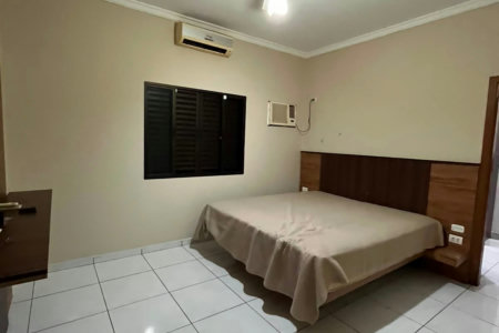 Casa à venda ou para alugar com 3 quartos, sendo 1 suíte,  em Jardim dos Ipes, Três Lagoas, MS
