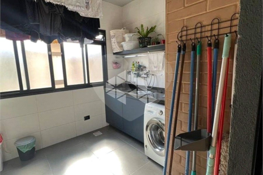 Sobrado à venda com 3 quartos, sendo 2 suítes, em Parque Edu Chaves, São Paulo, SP