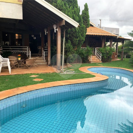 Sobrado à venda com 3 suítes em Vila Velosa, Araraquara, SP