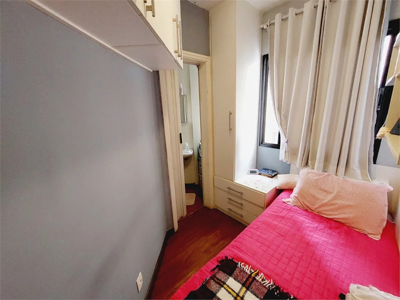 Apartamento à venda com 3 quartos, sendo 1 suíte,  em Alto da Lapa, São Paulo, SP