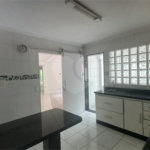 Apartamento à venda com 3 quartos, sendo 1 suíte,  em Vila Andrade, São Paulo, SP