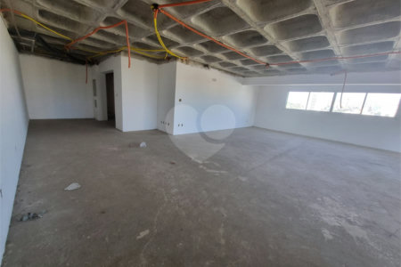 Apartamento à venda com 4 quartos, sendo 3 suítes, em Jardim Judith, Sorocaba, SP