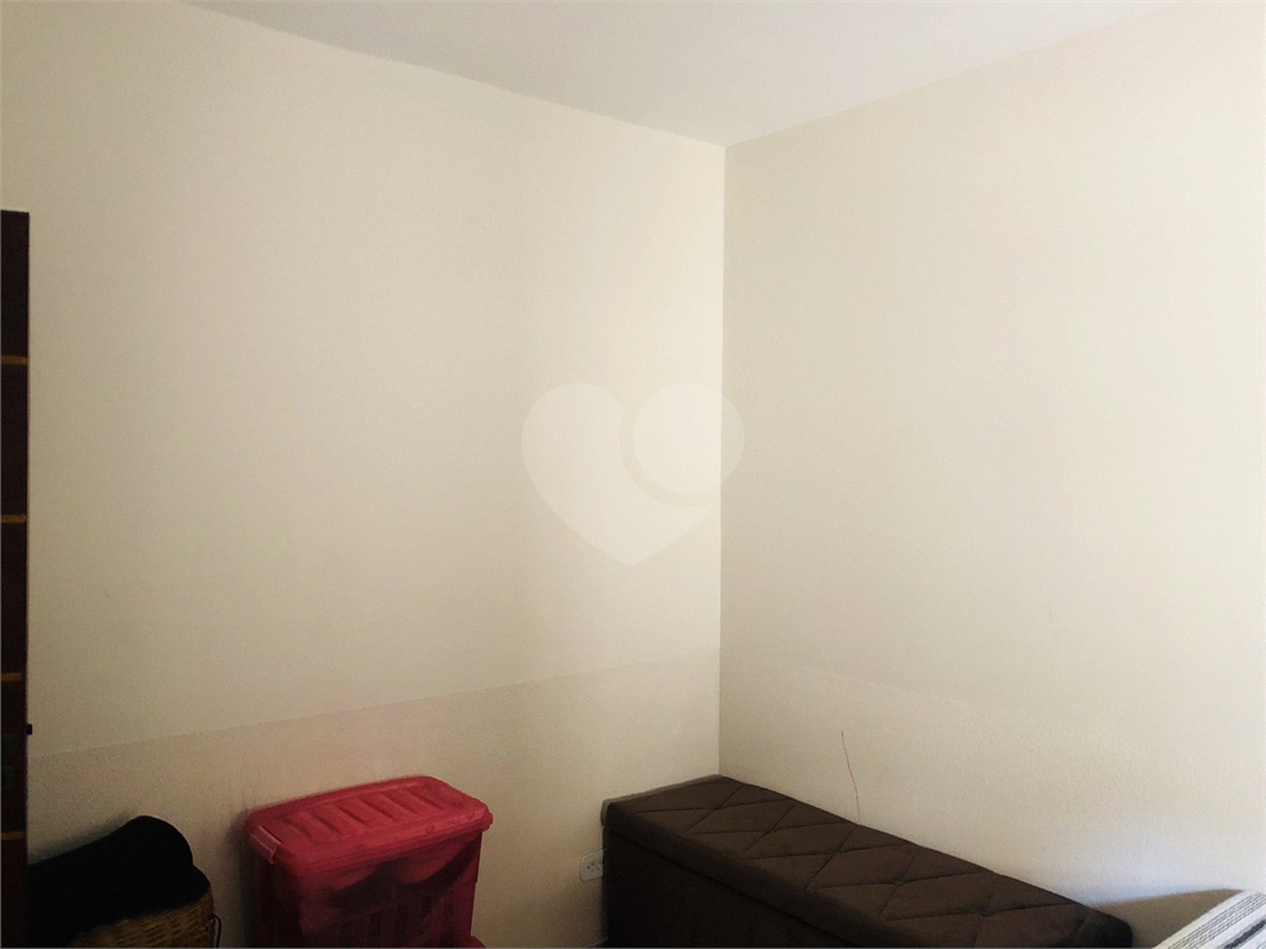 Casa à venda com 3 quartos, sendo 1 suíte, em Vila Suissa, Mogi das Cruzes, SP