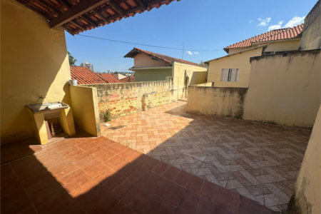Casa à venda com 4 quartos, sendo 1 suíte, em Vila Maria, Itapetininga, SP