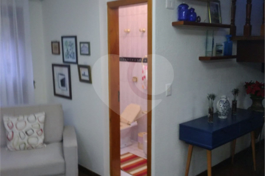 Casa à venda com 4 quartos, sendo 3 suítes, no condomínio Da Serra, São Paulo - SP