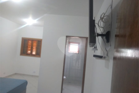 Chácara à venda com 4 suítes em Pirucaia, Mairiporã, SP