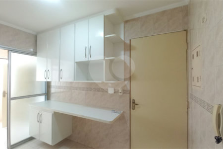 Apartamento à venda com 3 quartos em Jardim Londrina, São Paulo, SP