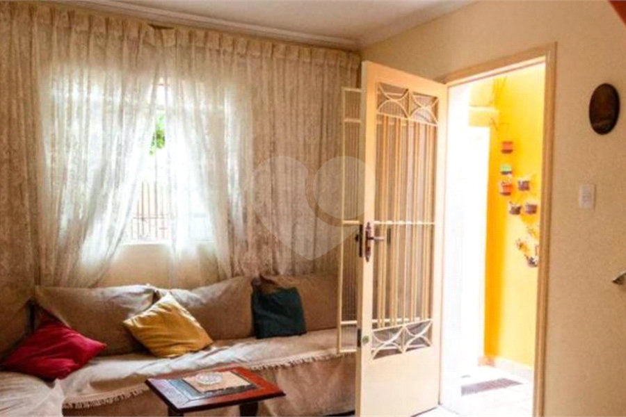 Sobrado à venda com 5 quartos, sendo 1 suíte, em Parque Edu Chaves, São Paulo, SP