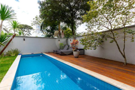 Casa à venda com 4 suítes no condomínio Premiere, São Paulo - SP