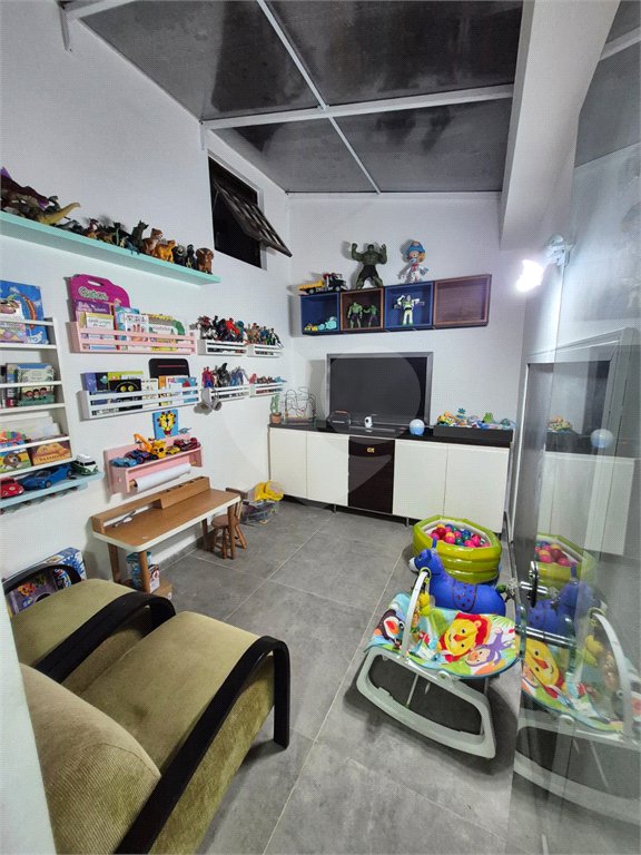 Casa à venda com 4 quartos, sendo 3 suítes,  em Planalto Paulista, São Paulo, SP